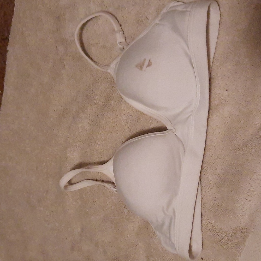 Bras - Picture 10 of 16